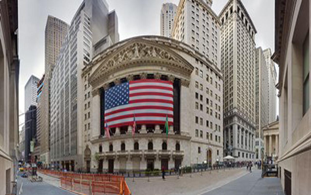 Wall Street finaliza el lunes en territorio mixto